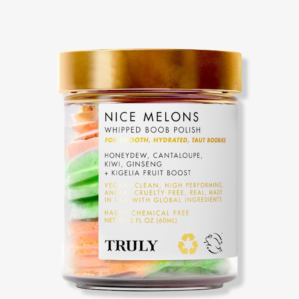 TRULY NICE MELONS 0.7 OZ
WHIPPED BOOB POLISH
GOMMAGE SOIN POUR LE BUSTE